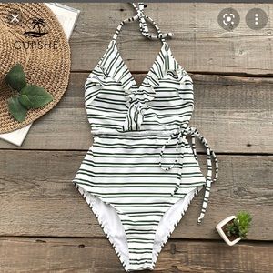 NWT Cupshe striped one piece swimsuit